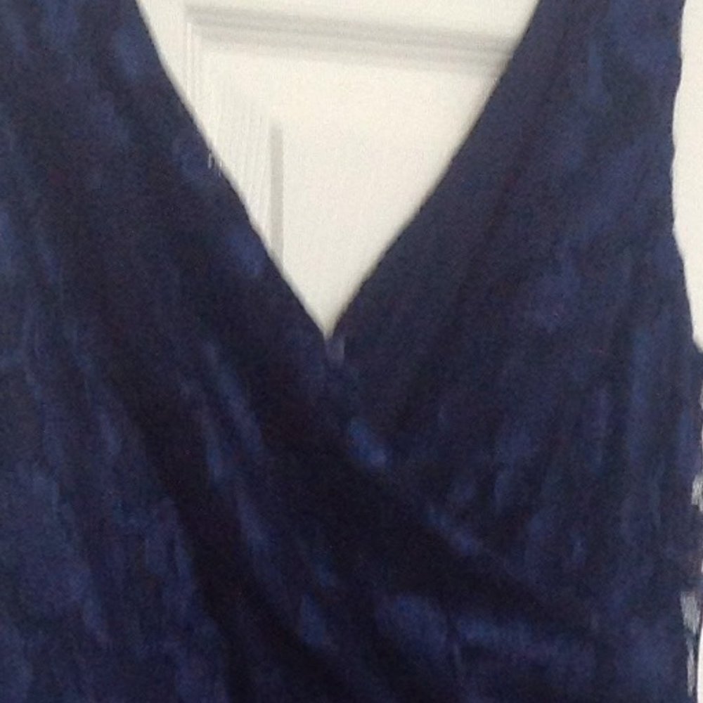 FORMAL DRESS with split - Picture 2 of 2